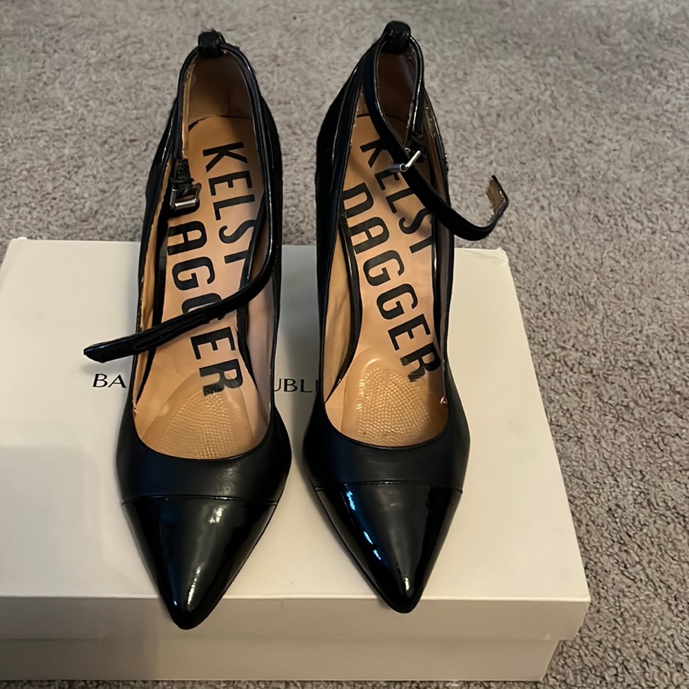 Black heel with ankle strap 5 in